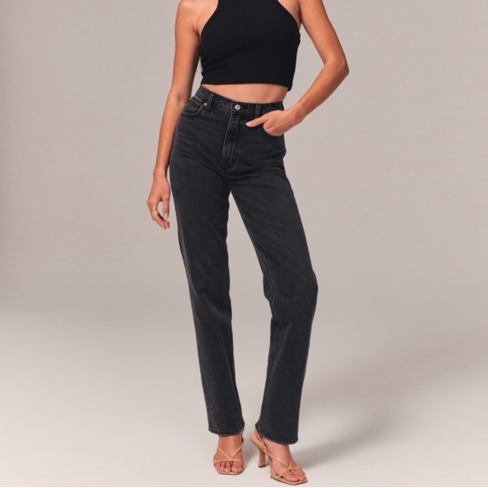 Black Abercrombie & fitch the 90s straight ultra high rise jeans (27”W) size 4